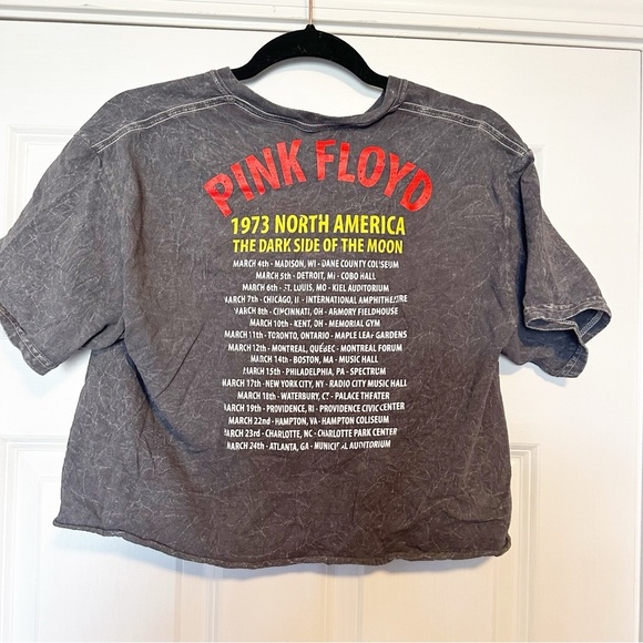 Pink Floyd cropped band tee. - Picture 2 of 3